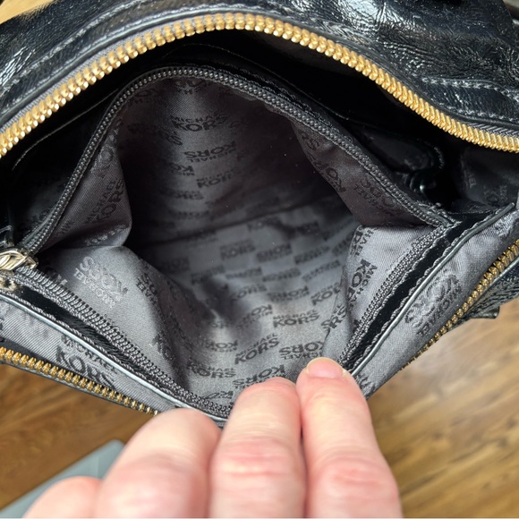 EUC Michael Kors Black Patent Leather Satchel/Shoulder Bag, gold-tone hardware - Picture 7 of 11